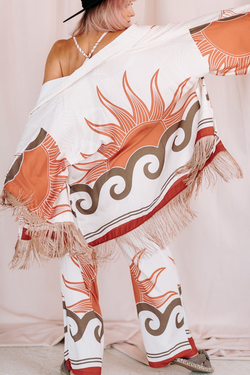 OD RĘKI Furisode Short Kimono Alma