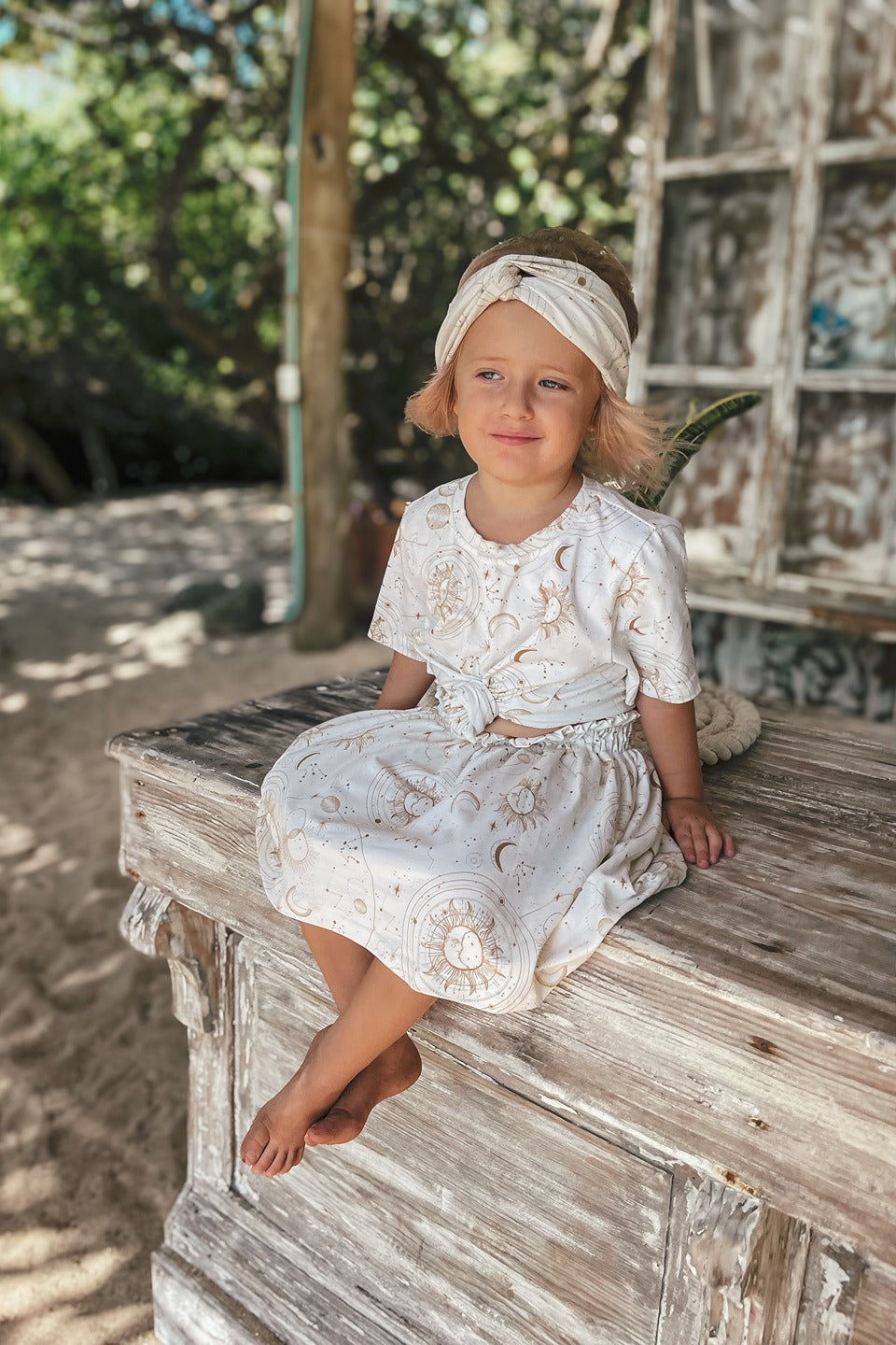 Oversize T-shirt Embrace The Mystery Light Kids