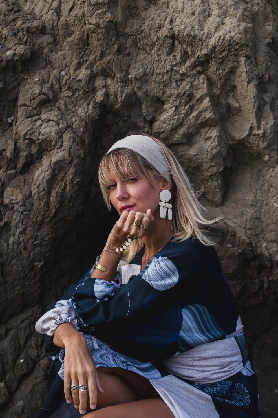 OD RĘKI Classic Headband Maxi Velvet Warm Beige