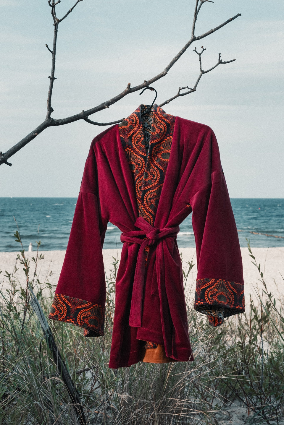 Dwustronna Kurtka Short Velvet Kimono Flames