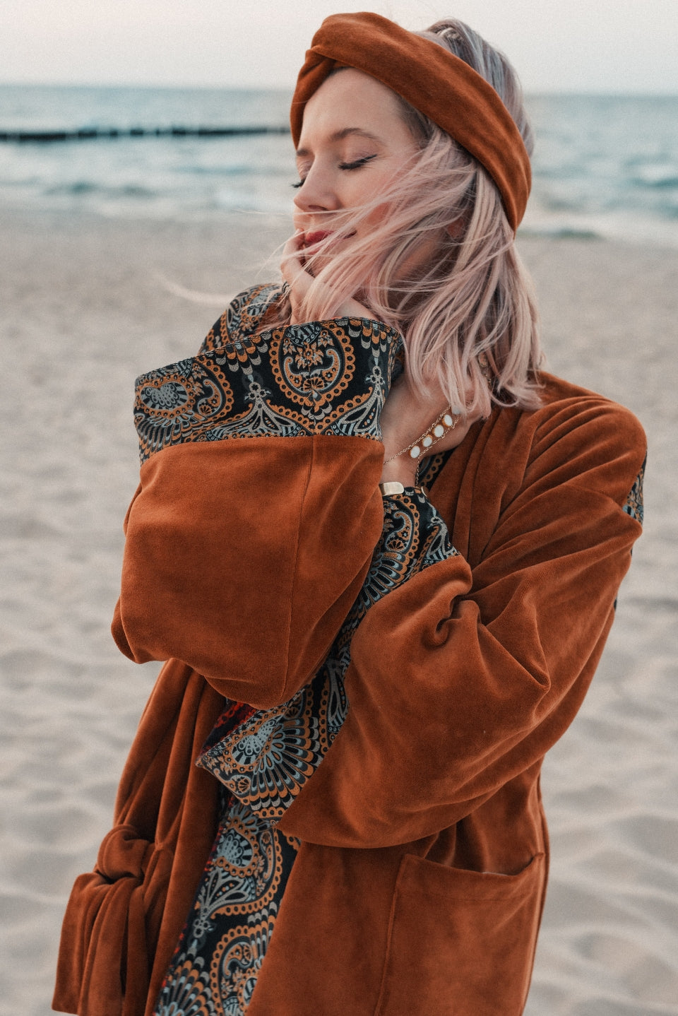 Dwustronny Płaszcz Long Velvet Kimono Flames