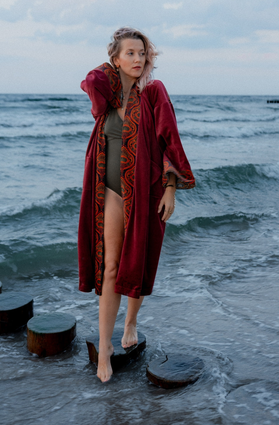 Dwustronny Płaszcz Long Velvet Kimono Flames