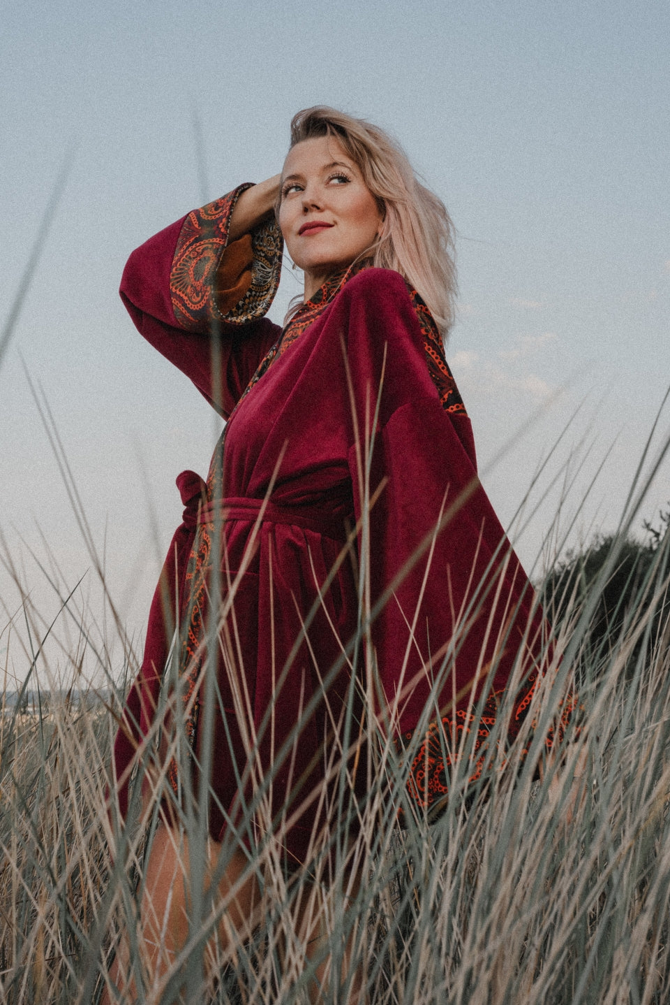Dwustronna Kurtka Short Velvet Kimono Flames