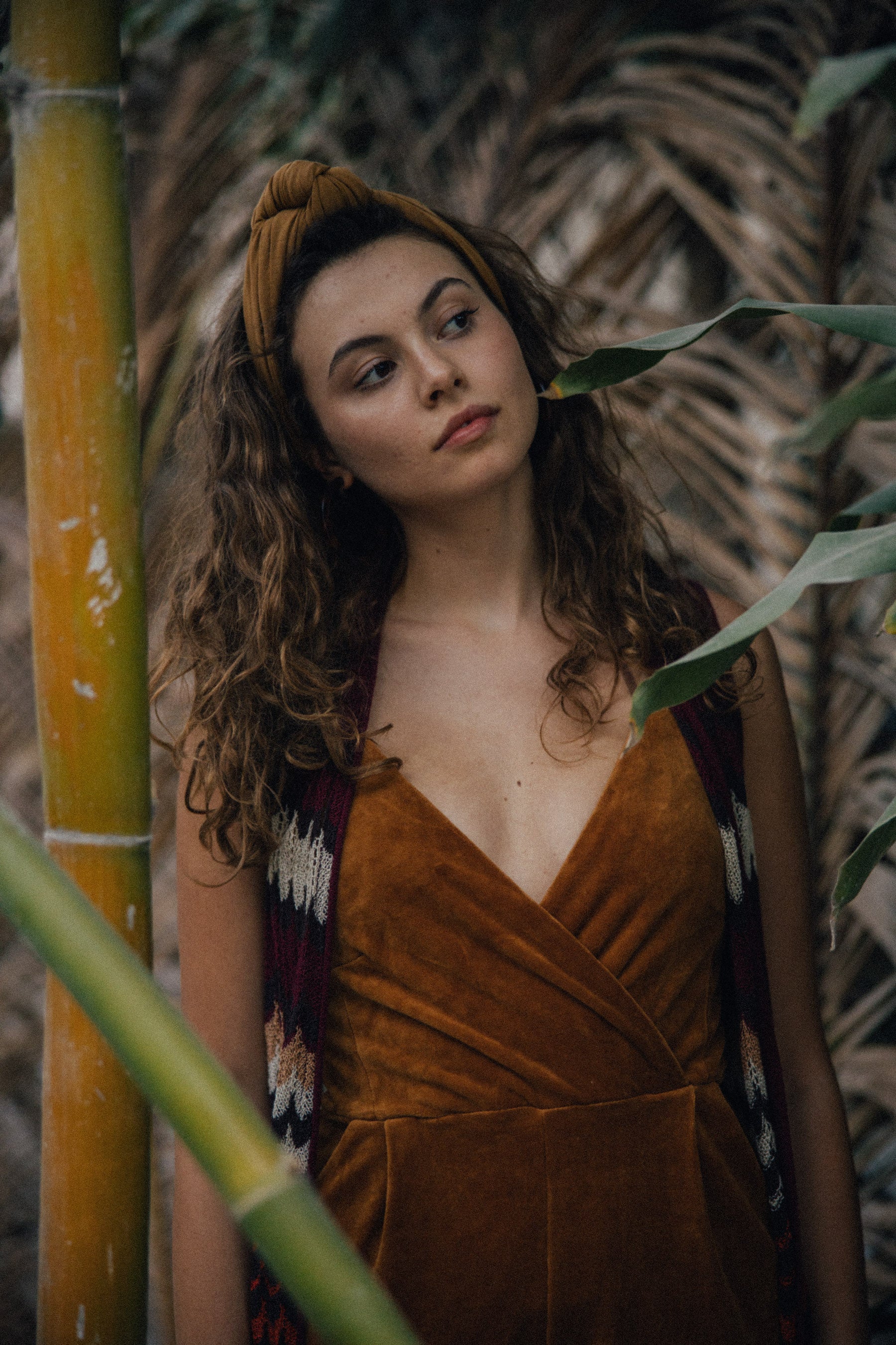 OD RĘKI Kombinezon Velvet Golden Ochre