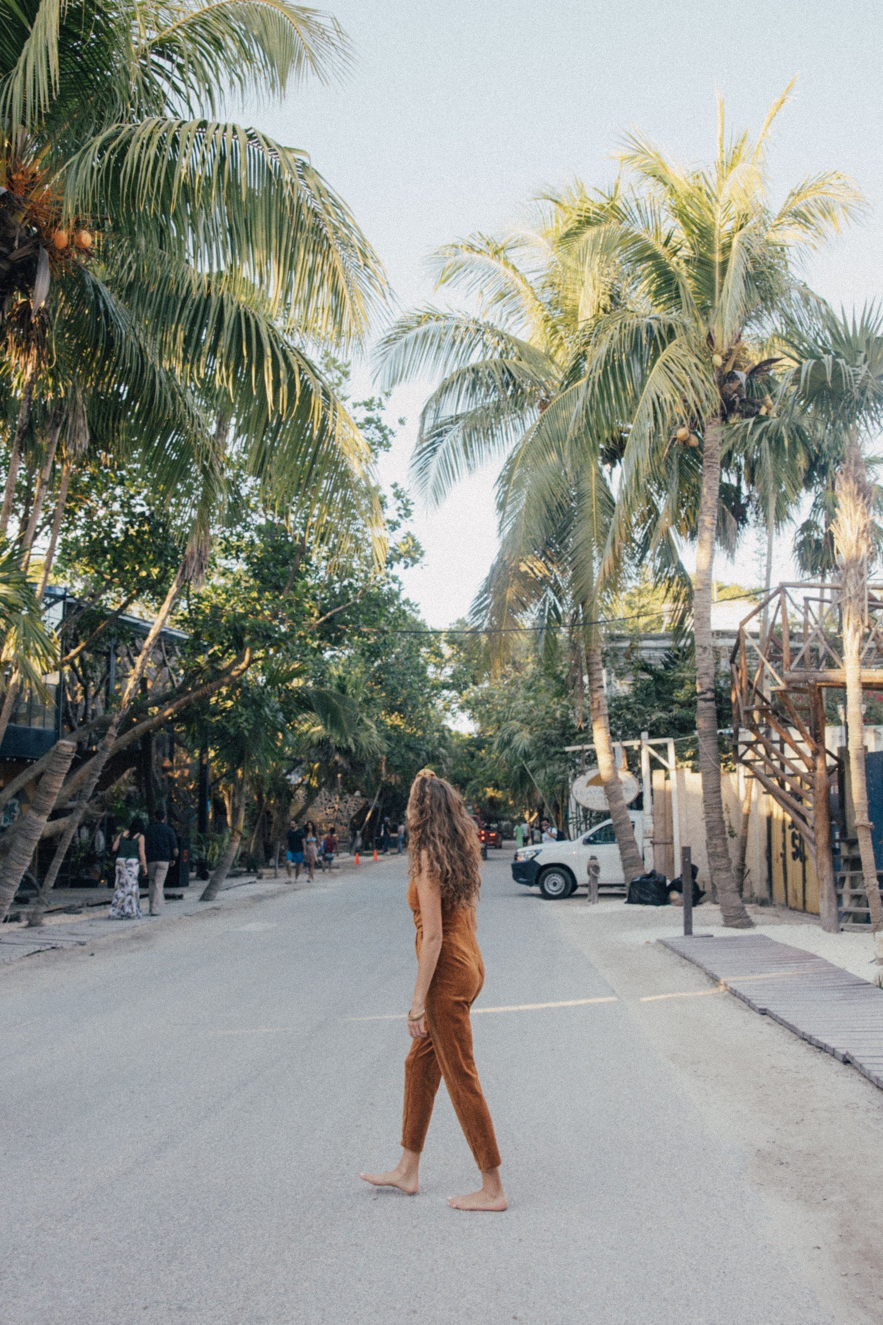 OD RĘKI Kombinezon Velvet Golden Ochre