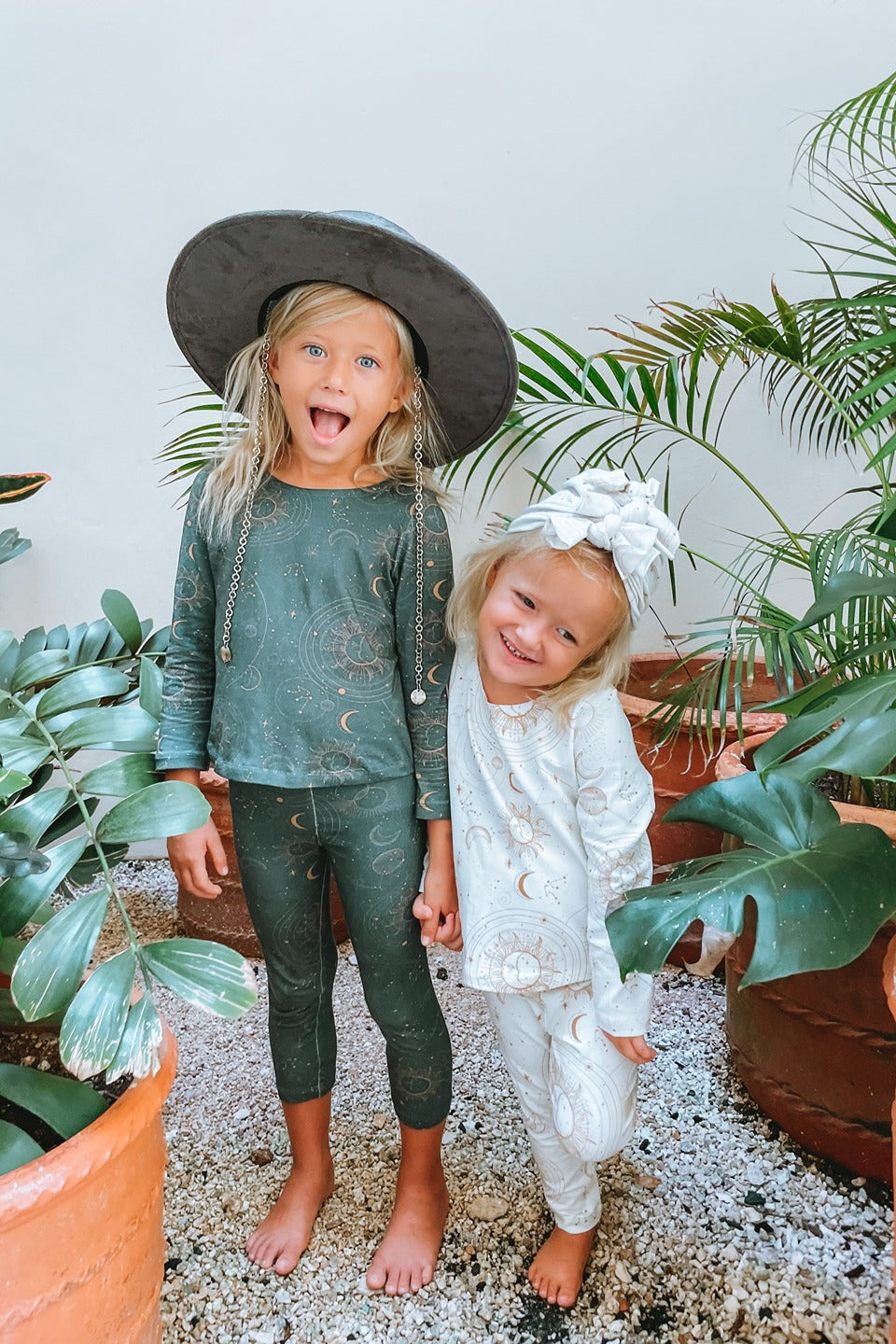 Legginsy Kids Embrace The Mystery Dark