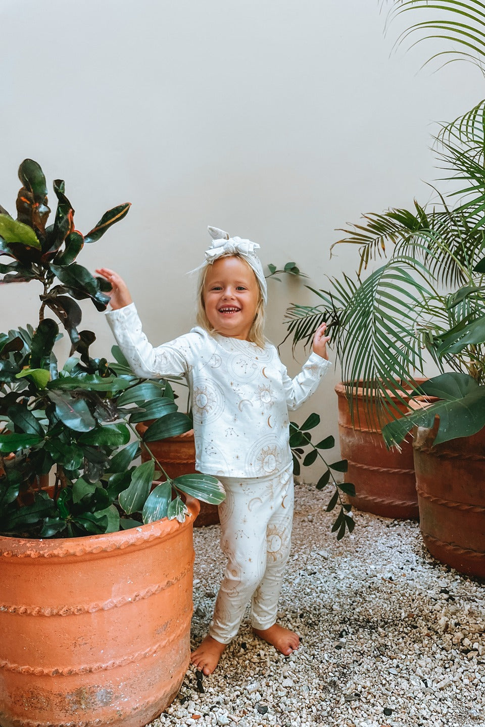 Longsleeve Kids Embrace The Mystery Light