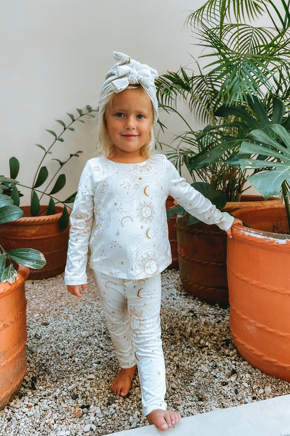 Longsleeve Kids Embrace The Mystery Light