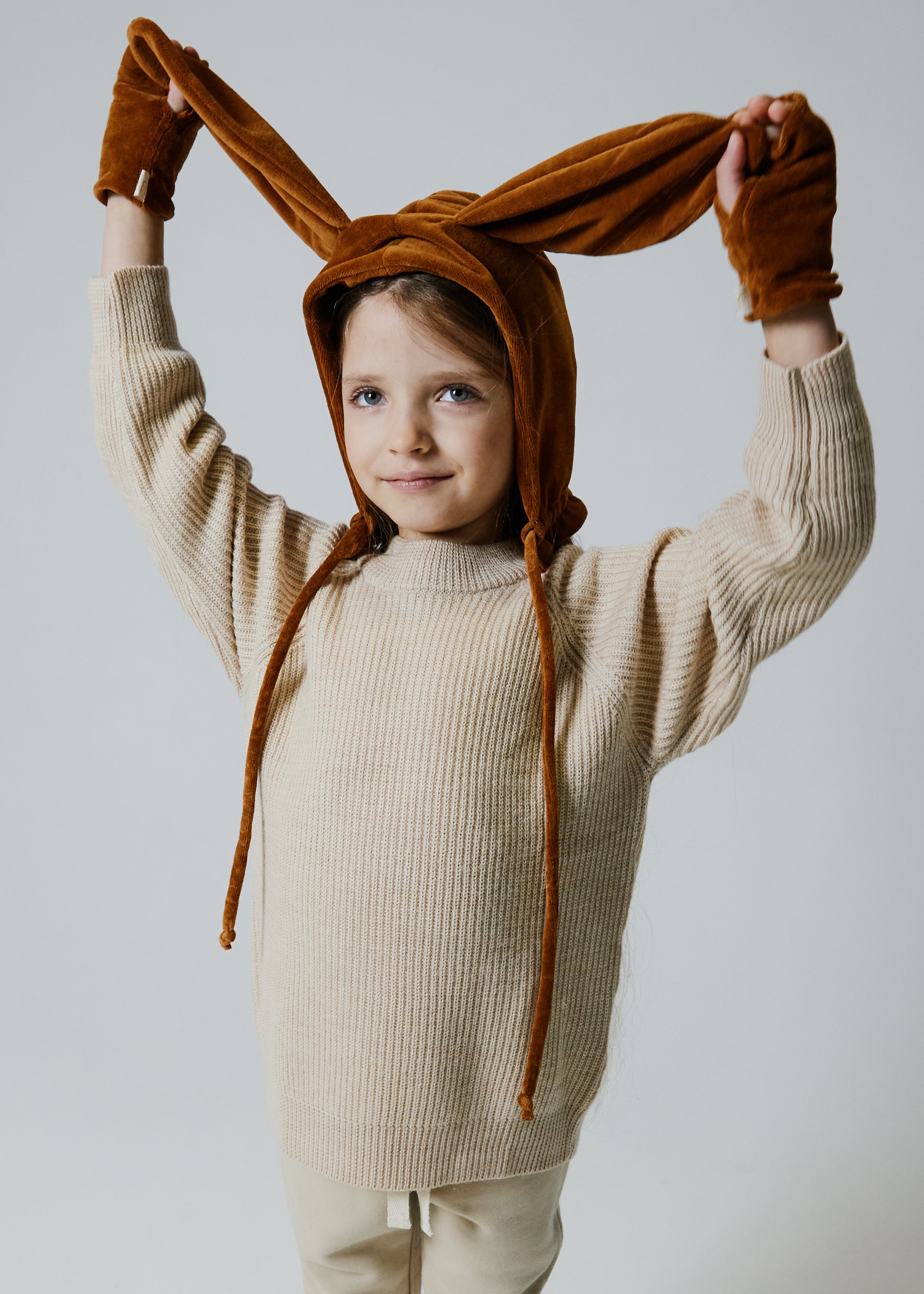 Czapka Velvet Golden Ochre Bunny