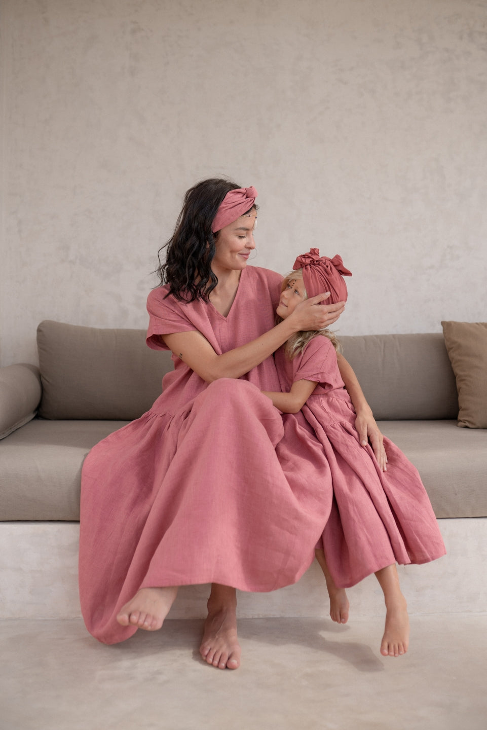 OD RĘKI Sukienka Viento