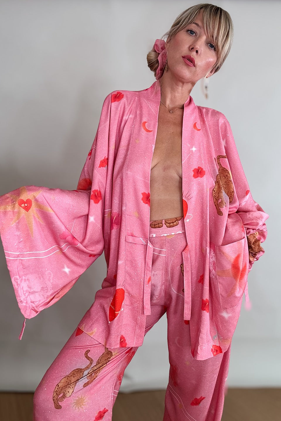 OD RĘKI Furisode Short Kimono Own Your Power